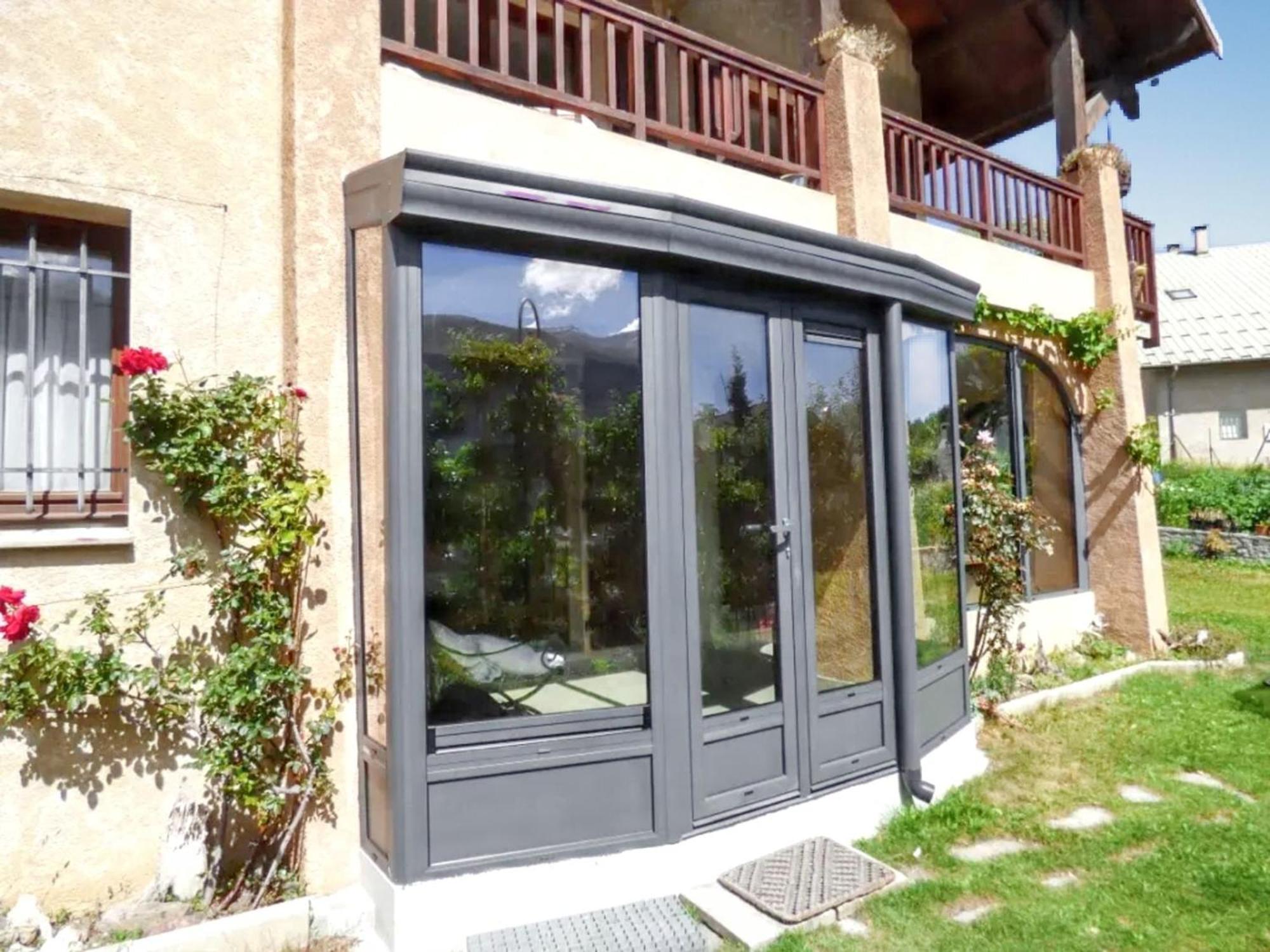 Appartement Paisible A Saint-Crepin Avec Vue Sur La Montagne Экстерьер фото